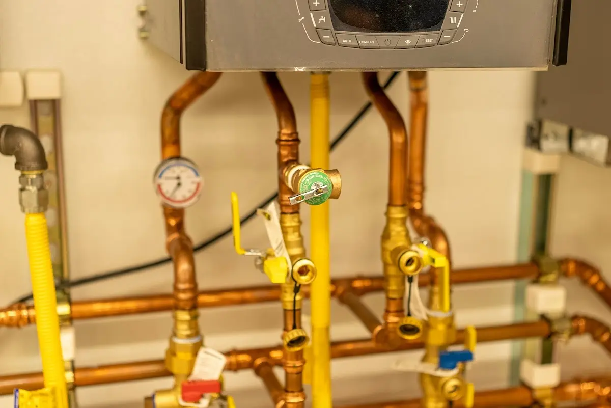 Licensed technician providing Pipe Repair for a homeowner in Destin